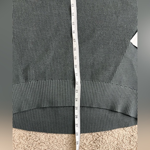 NWT Athleta Hanover V Neck Sweater Size XS Mist Grey - Picture 10 of 11